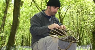 Weaving a hedgerow basket